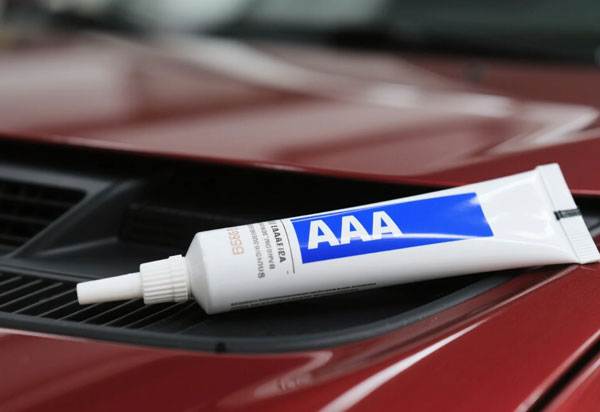Tips for Storing and Handling Automotive Body Adhesives Safely